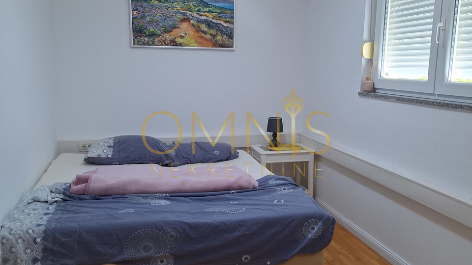 Rijeka, Rešetari 2S+DB ,100 m2, terasa i vrt