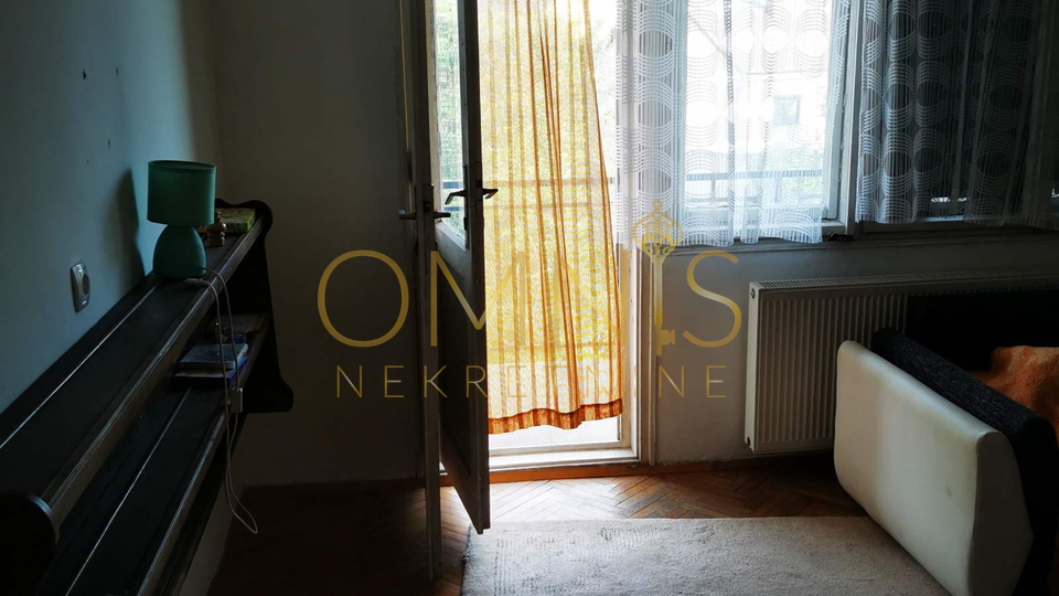 Gorski kotar, Vrbovsko, prodaje se dvojna kuća 250 m2, s okućnicom!