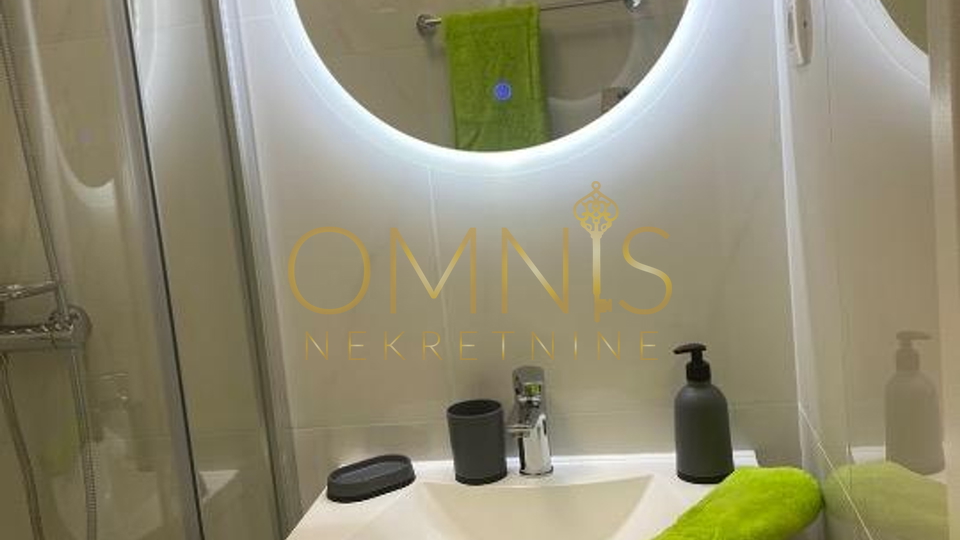 Ika, 1 bedroom + living room - modern apartment near the university, for rent!