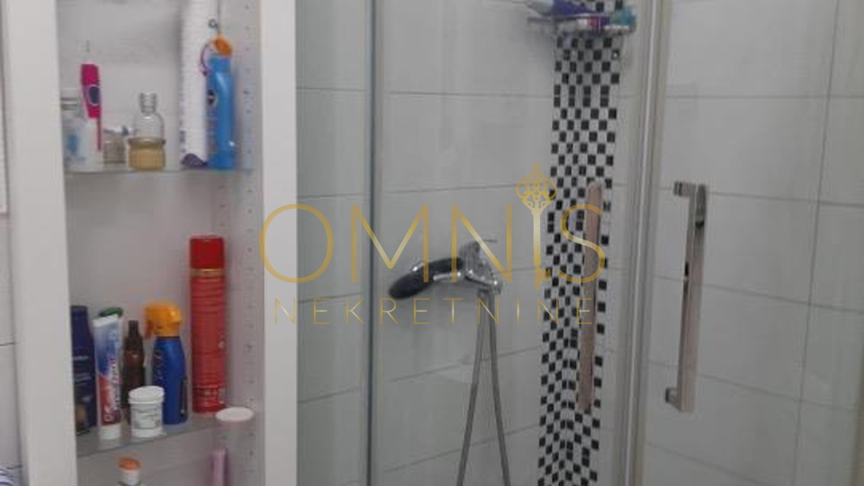 Rijeka, Belveder 2BR Classic, 65 m², in a villa!