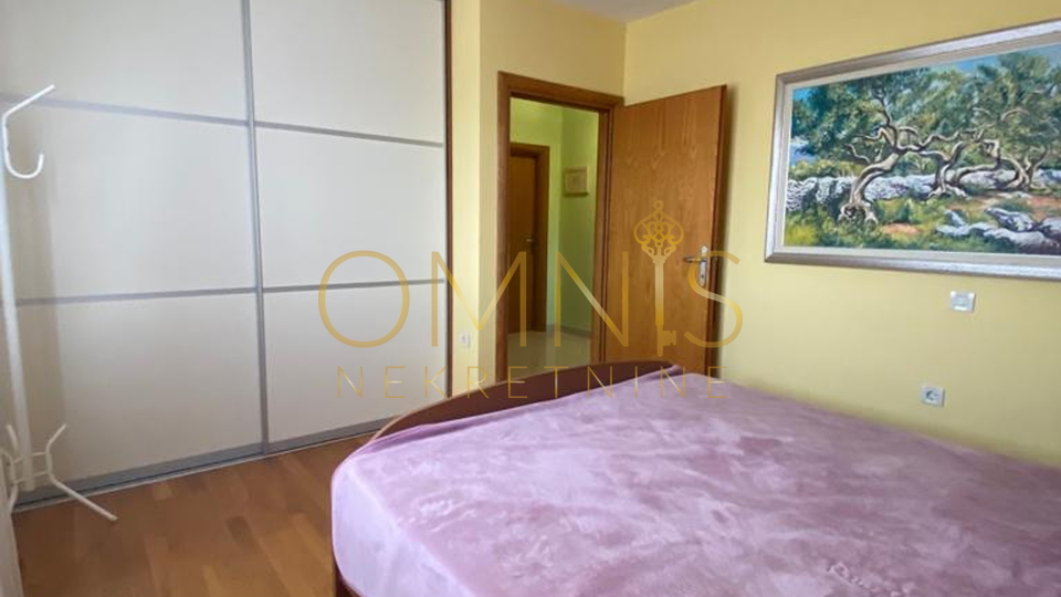 Rešetari, 3S+DB ,balkon ,133 m2