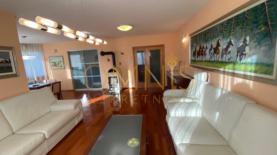 Rešetari, 3S+DB ,balkon ,133 m2