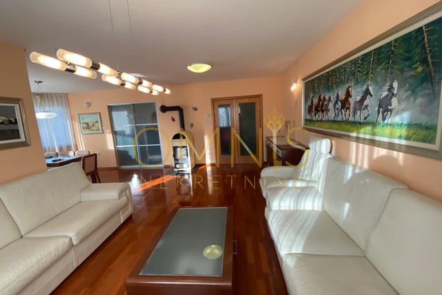 Rešetari, 3S+DB ,balkon ,133 m2