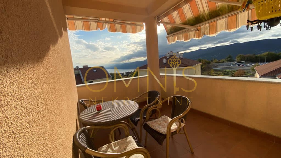 Rešetari, 3S+DB ,balkon ,133 m2