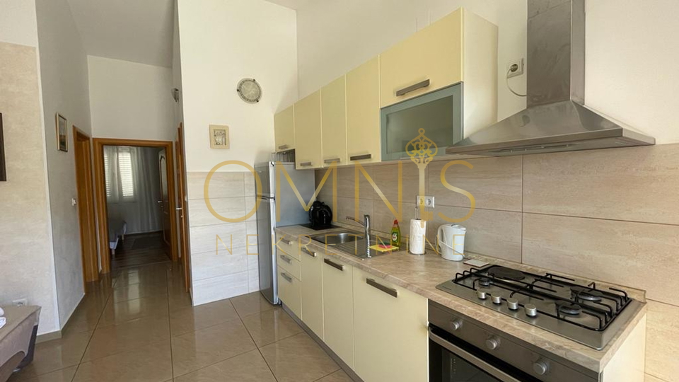 Pag, Metajna, apartman 42 m2, 1SKL s balkonom