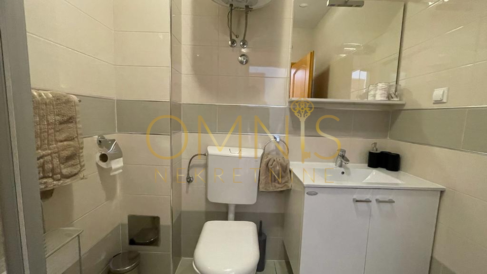 Pag, Metajna, apartman 42 m2, 1SKL s balkonom