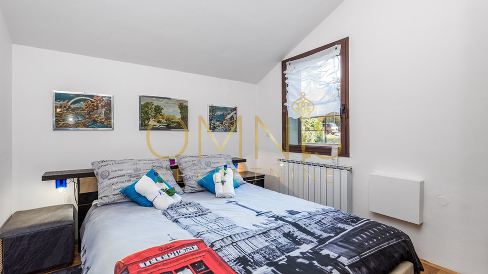 Viškovo, Saršoni - Villa with Pool and Sea View, 2 Garages, Large Yard, Garden, Orchard, for Sale!