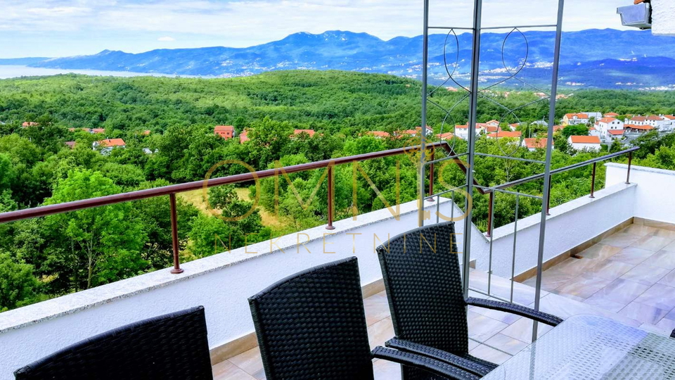 Viškovo, Saršoni - Villa with Pool and Sea View, 2 Garages, Large Yard, Garden, Orchard, for Sale!