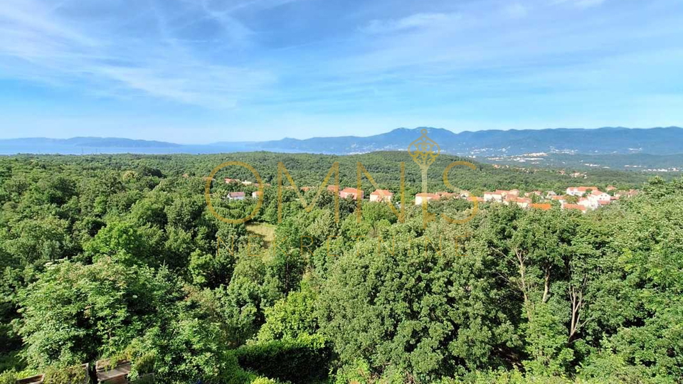 Viškovo, Saršoni - Villa with Pool and Sea View, 2 Garages, Large Yard, Garden, Orchard, for Sale!