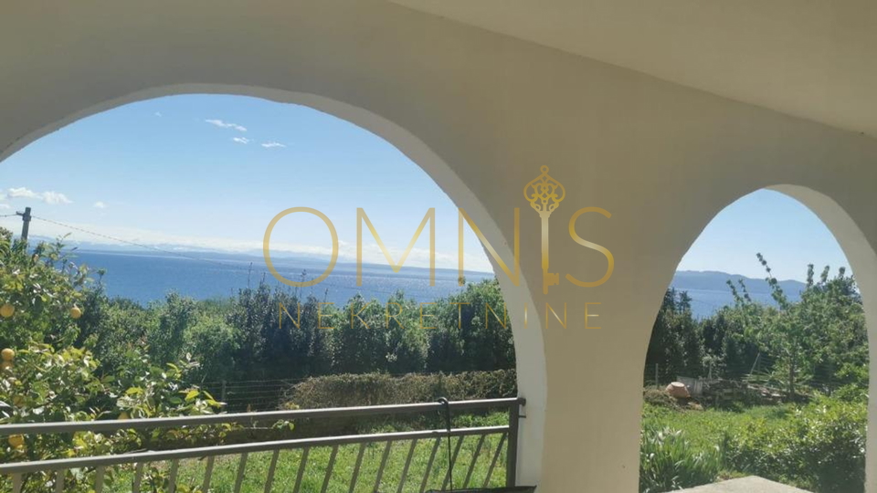 Opatija, Ika - studio apartment with terrace and sea view, for rent!