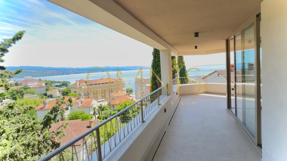 Opatija, center, penthouse with sea view, for sale!