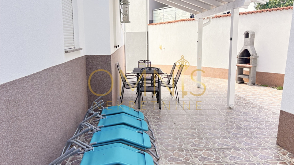 Villa – Private holiday house with a swimming pool and sea view