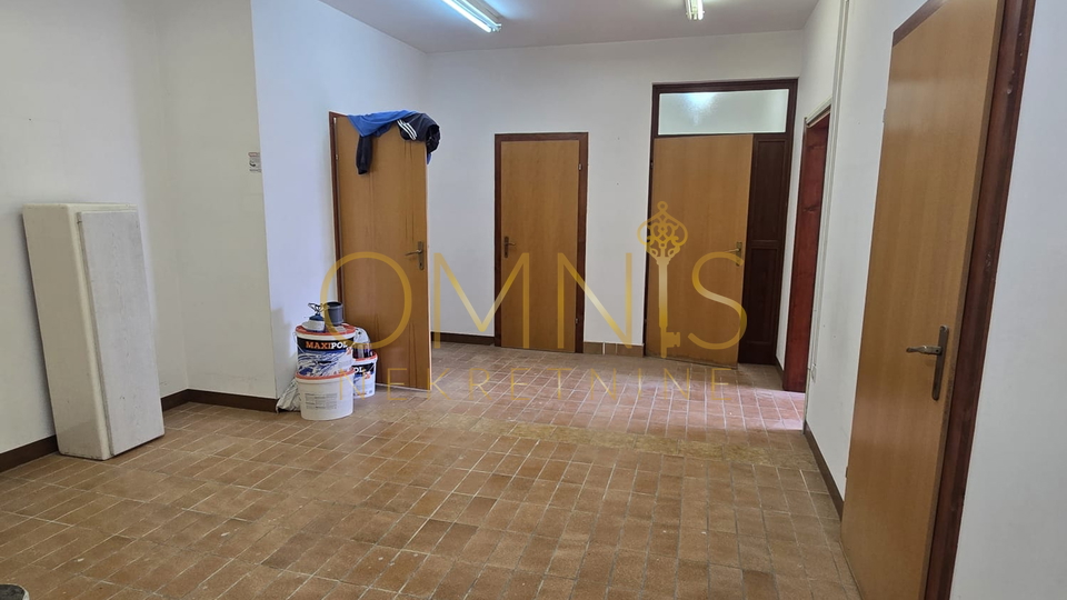 Commercial Property, 70 m2, For Rent, Viškovo