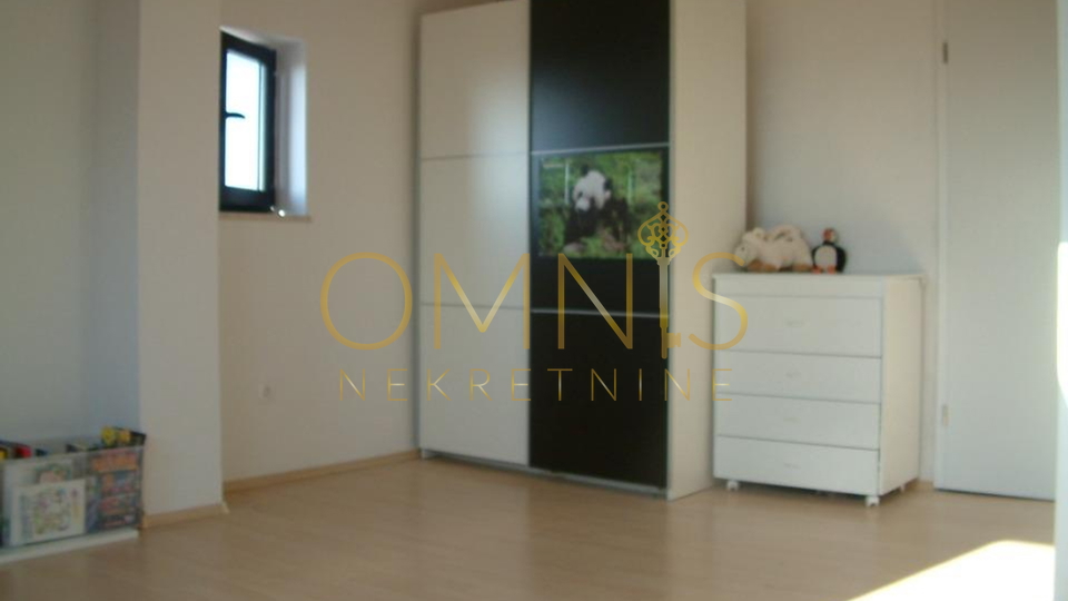 Rijeka, Grbci - dvoetažni stan, 145m2, 3S+DB