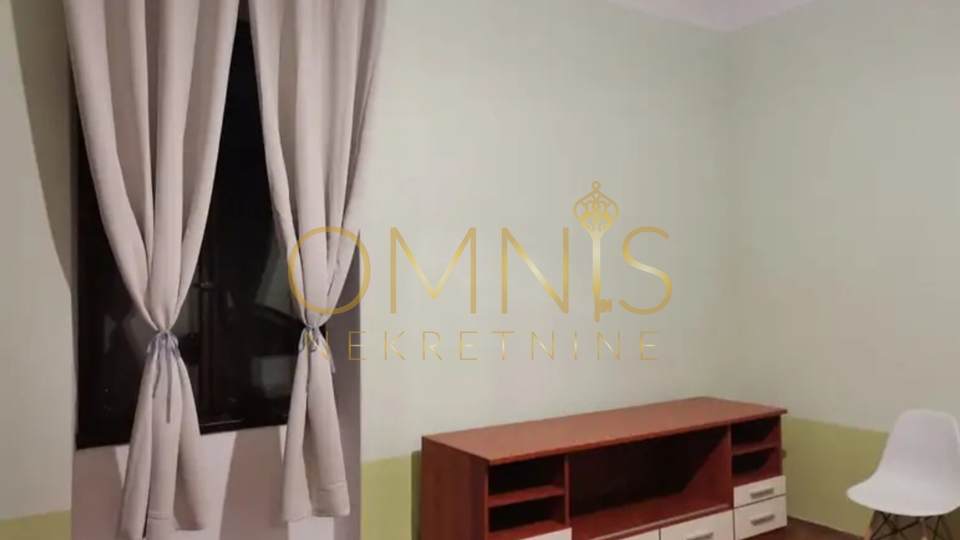 Rijeka, Centar, 3SKL ,70 m2 s garažom na korištenje
