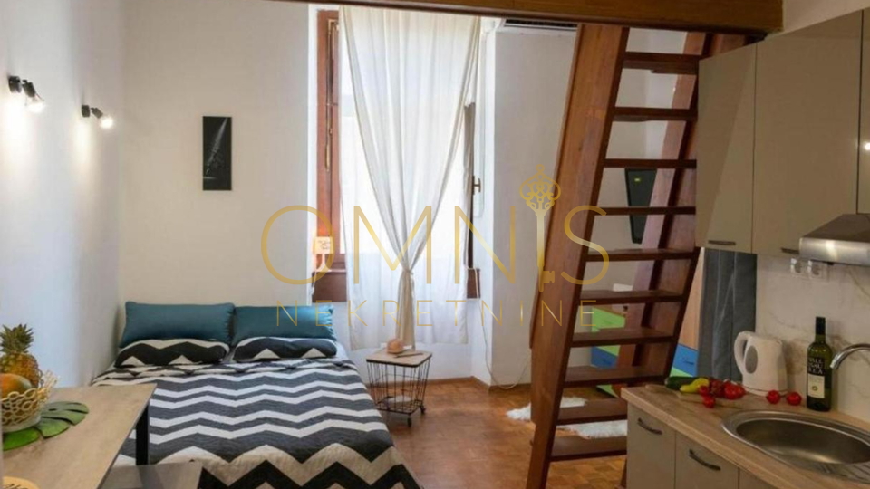 Lovran - Studio apartment with mezzanine