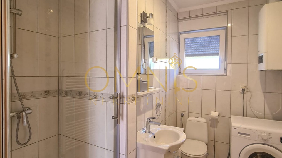 Podhum -3S+DB, za 6 radnika 100 m2 s uključenim režijama, parking, najam!