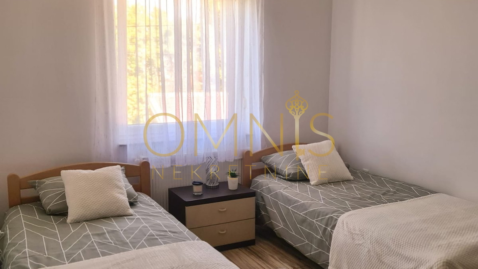 Podhum -3S+DB, za 6 radnika 100 m2 s uključenim režijama, parking, najam!