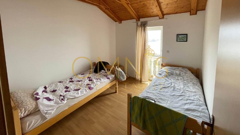 Matulji -kuća sa 6 stanova, za po 6 radnika, svi su dobrodošli, uključene režije u najam!