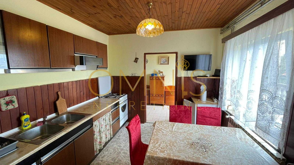 Matulji -kuća sa 6 stanova, za po 6 radnika, svi su dobrodošli, uključene režije u najam!