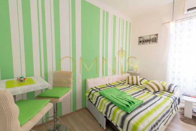 Rijeka, Centar -5 kategoriziranih apartmana na Korzu, prodaja!