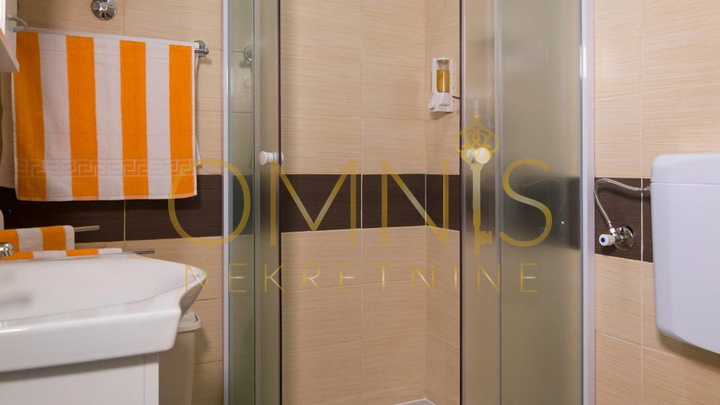 Rijeka, Centar -5 kategoriziranih apartmana na Korzu, prodaja!