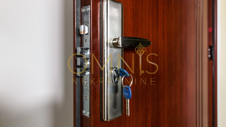 Rijeka, Centar -5 kategoriziranih apartmana na Korzu, prodaja!
