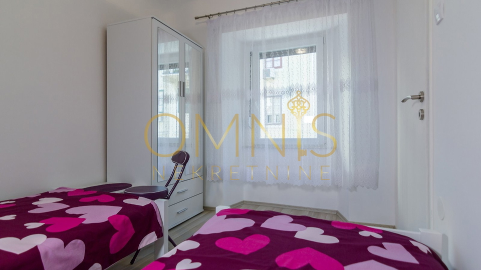 Rijeka, Centar -5 kategoriziranih apartmana na Korzu, prodaja!
