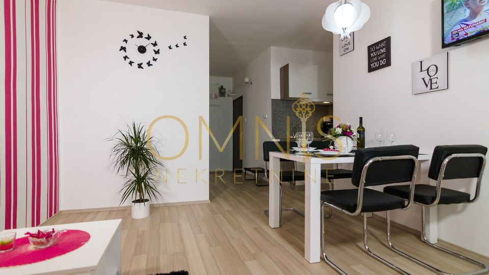 Rijeka, Centar -2 kategorizirana apartmana u samom srcu Rijeke, prodaja!
