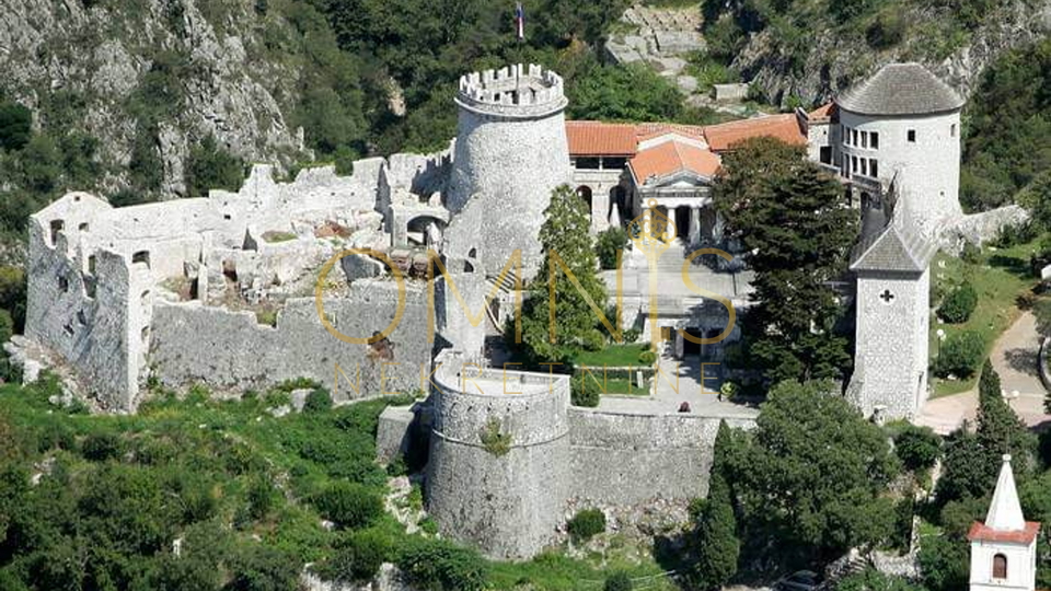Rijeka, Centar -2 kategorizirana apartmana u samom srcu Rijeke, prodaja!