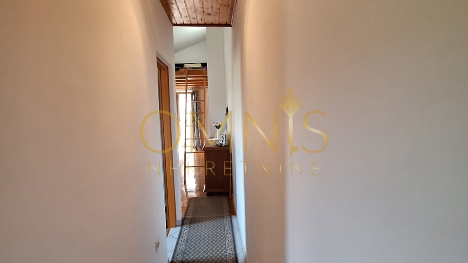 Crikvenica -1S kl s galerijom, logge, blizina plaža, prodaja!