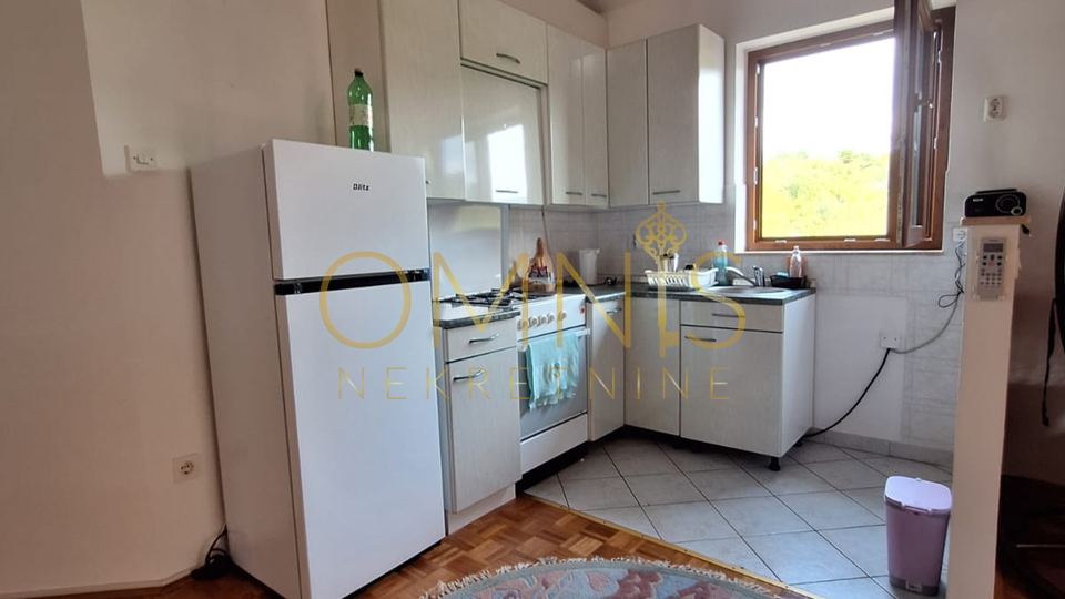 Crikvenica -1S kl s galerijom, logge, blizina plaža, prodaja!