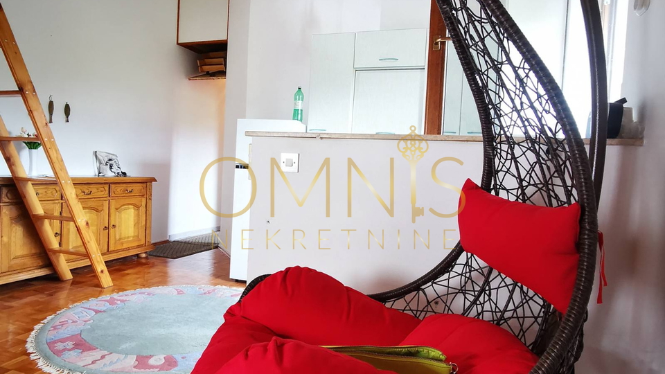 Crikvenica -1S kl s galerijom, logge, blizina plaža, prodaja!