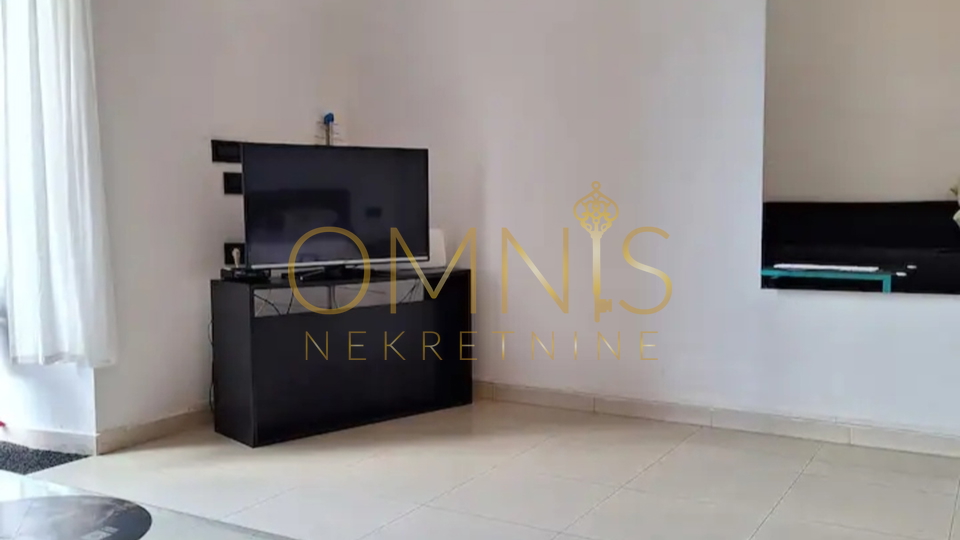 Rijeka, Turnić -garsonjera s terasom, pet friendly, najam!