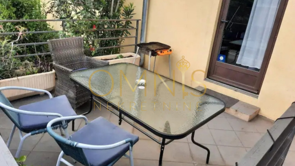 Rijeka, Turnić -garsonjera s terasom, pet friendly, najam!