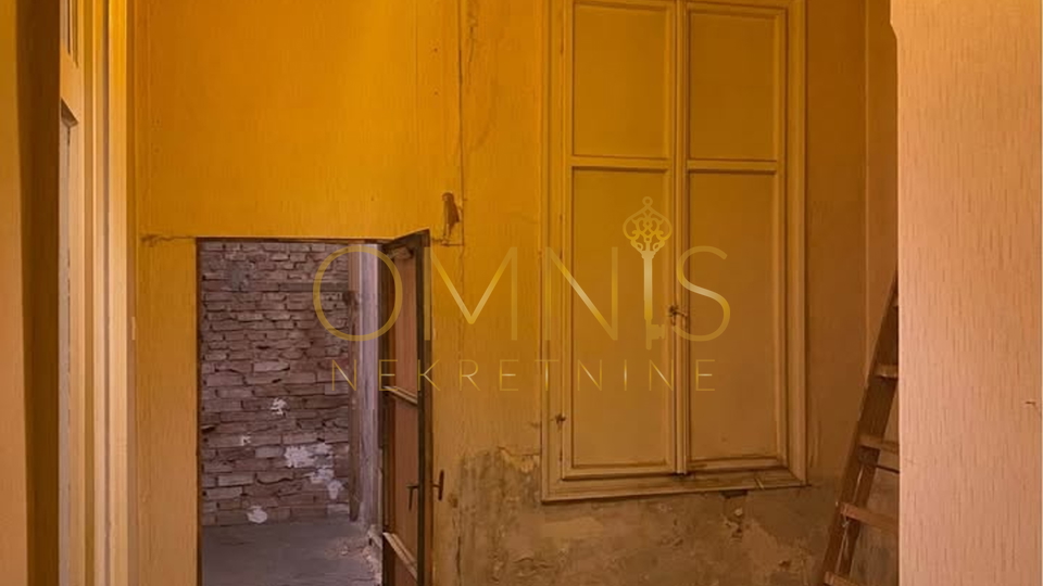 For sale is an apartment in the center of Rijeka – 98.54 m², 1st floor.