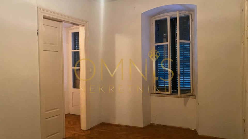 For sale is an apartment in the center of Rijeka – 98.54 m², 1st floor.