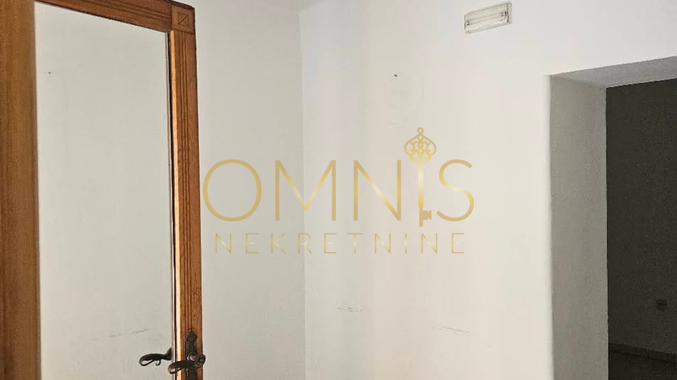 Poslovni prostor u centru Rijeke - Višenamjenska namjena