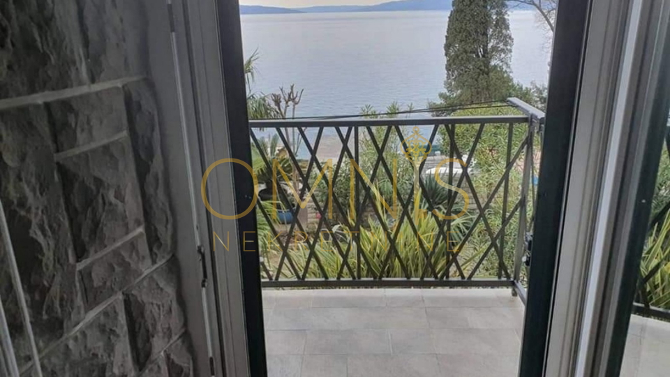 Rijeka, Pećine -1S+DB, prvi red od mora, prodaja!