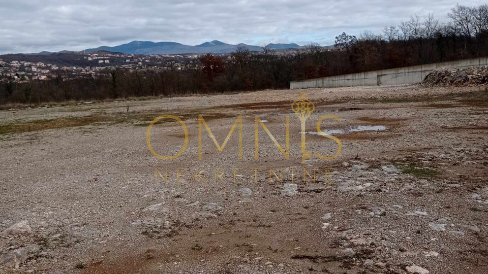 Kastav – Industrijska zona 22.000 m² ograđenog terena, najam!