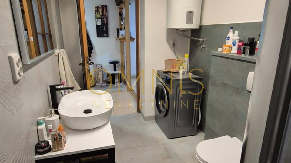 Kraljevica,stan 2S+BD 72m2,98m2 okučnice,prodaja!