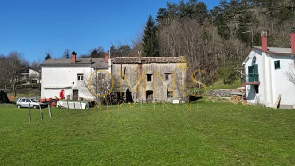 Klana,1780m2,starina za adaptaciju(100m2)Prodaja!
