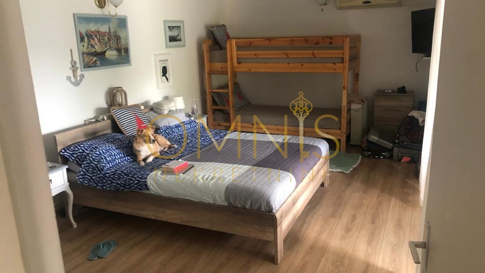 Selce,3 apartmana u prizmelju 121m2,prodaja!