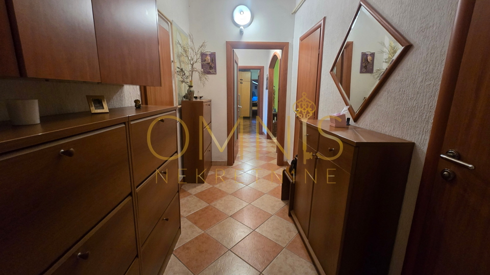 RIJEKA,CENTAR -4S+DB,pogled na more!
