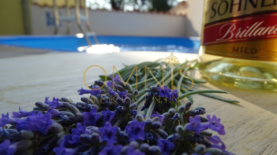 Villa – Komforna kuća za odmor s bazenom i pogledom na more