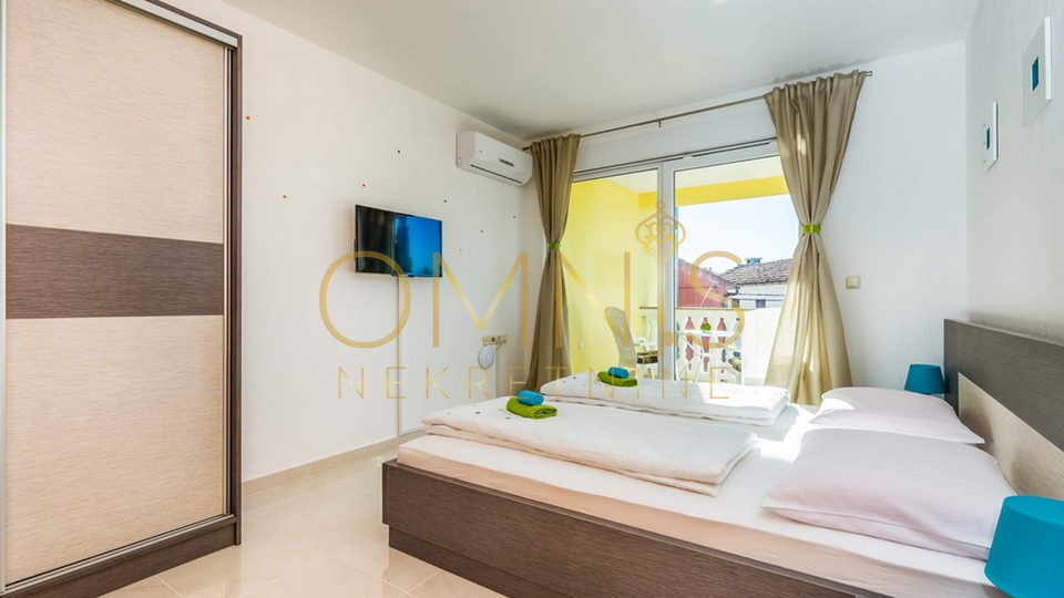 Villa – Private holiday house with a swimming pool and sea view