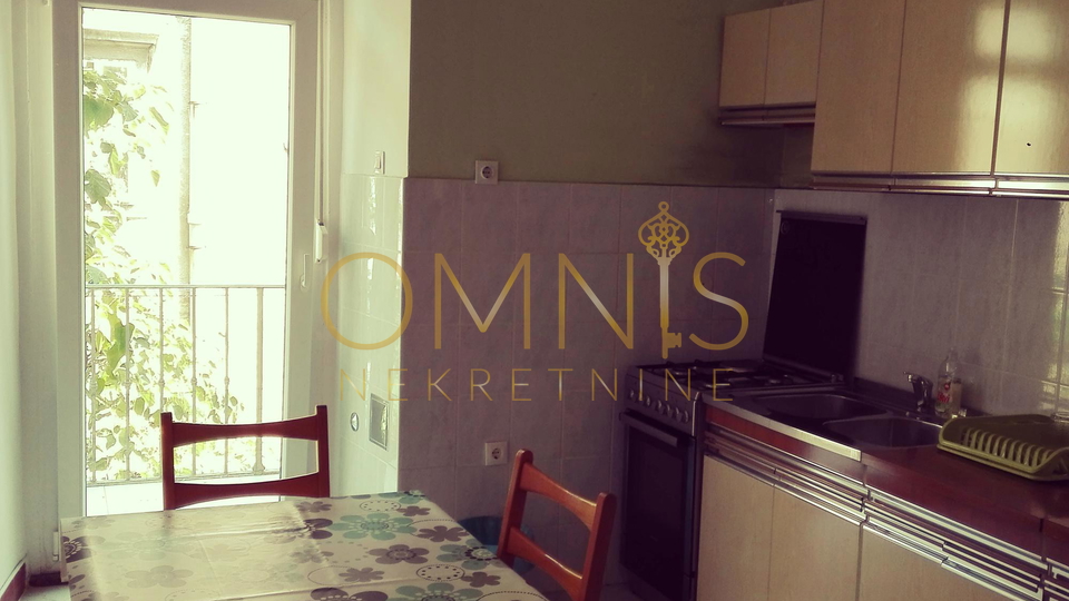 Rijeka, Centar – prostran stan 80 m², 3-sobni