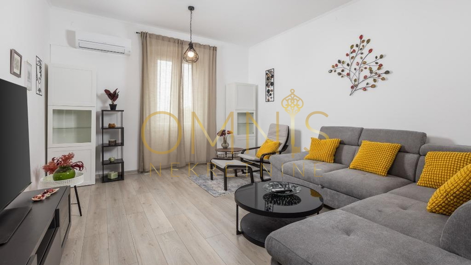 Rijeka, Centar -2S+DB, balkon, pogled na more i Trsat, najam!