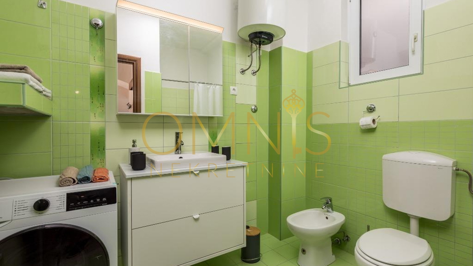 Rijeka, Centar -2S+DB, balkon, pogled na more i Trsat, najam!
