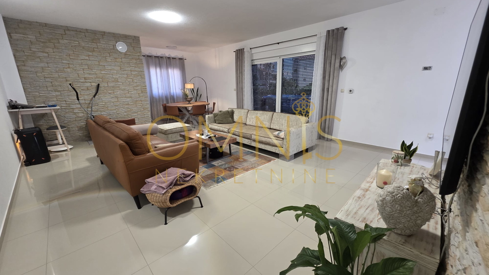 Rijeka, Zamet -prodaje se samostojeća kuća 240m2, okućnica, garaža!